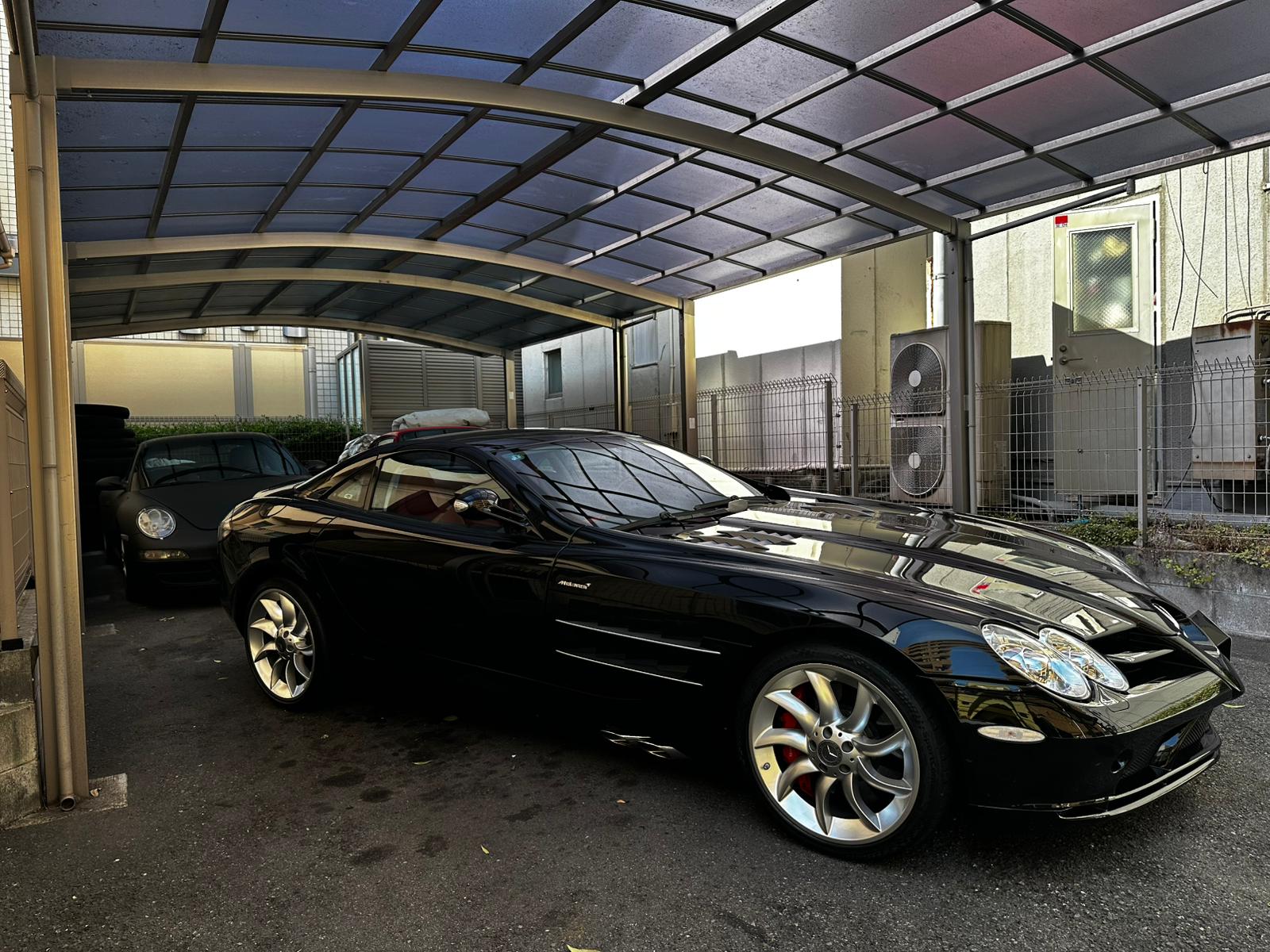 Mercedes Benz McLaren SLR